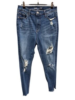 1521 / Old Navy Extra High Rise Rockstar Super Skinny Rip Jeans Women’s Size 10